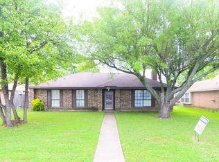 2310 Windridge Ln, Rowlett, TX 75088