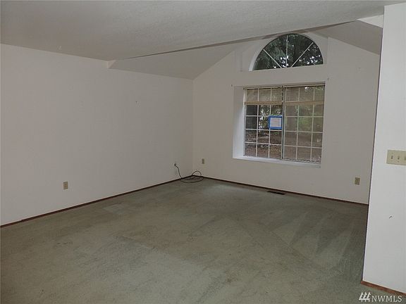3rd image of 3142 Bucknell Ct SE