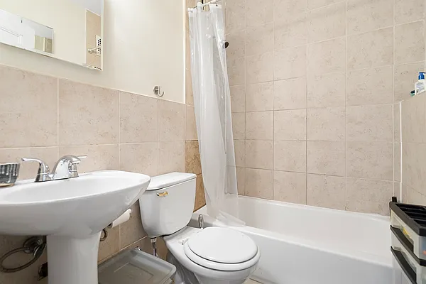 Rented by Corcoran | media 53