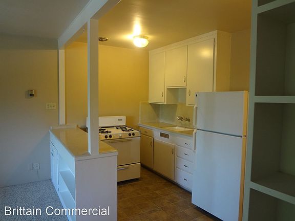 4th image of 2904 Marconi Ave APT 2