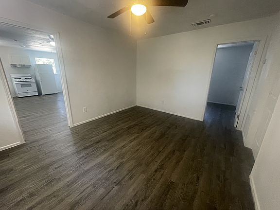 4th image of 1500 Escalon Ave #201