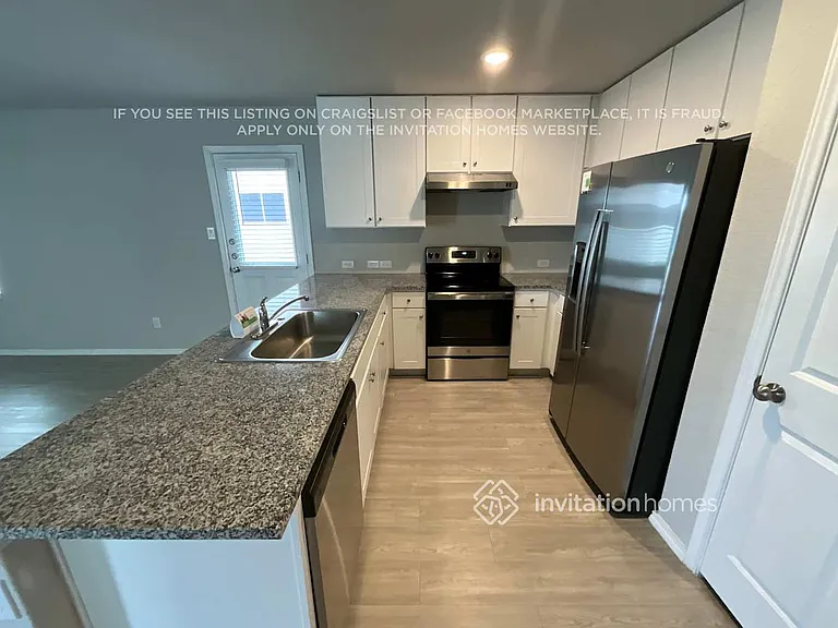 126 Pasadena Pl — Photo 4