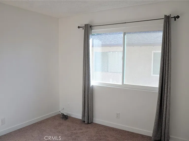 1189 W Sierra Madre Ave — Photo 15