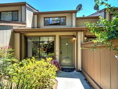 49 Showers Dr APT V402, Mountain View, CA, 94040