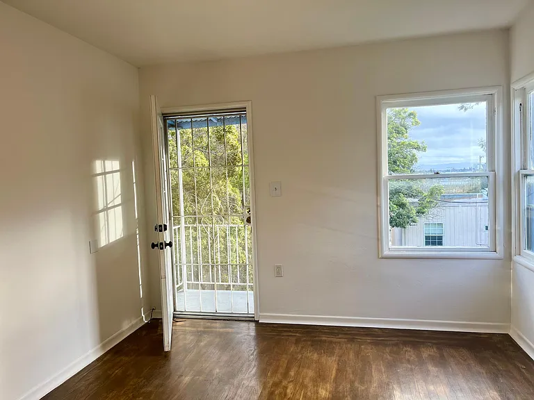 4525 San Carlos Ave — Photo 8