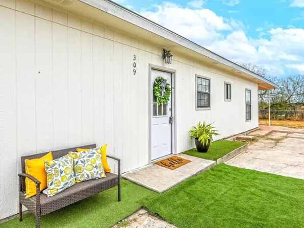 Homes for Sale near Prada Elementary School - Laredo TX | Zillow