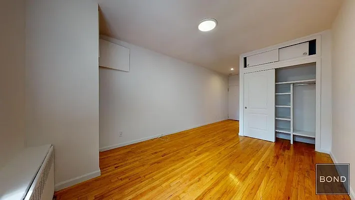 Rented by Bond New York | media 2