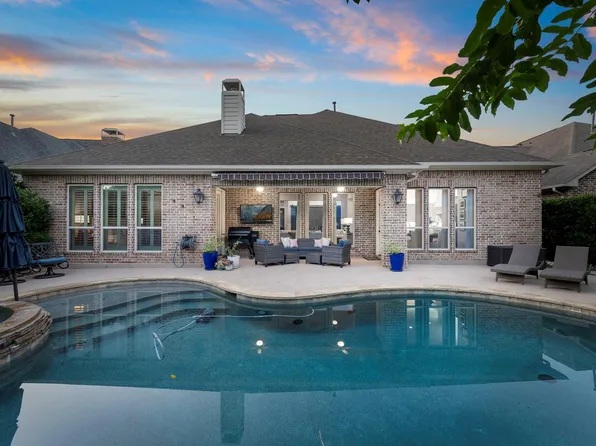 119 W Cresta Bend Pl, Spring, TX 77389