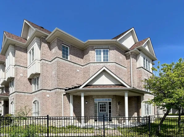3644C Saint Clair Ave E, Scarborough, ON M1N 0A5