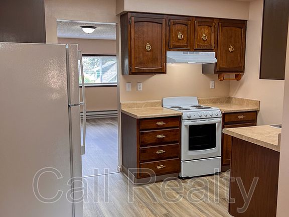5th image of 714 W Kiernan Ave #B