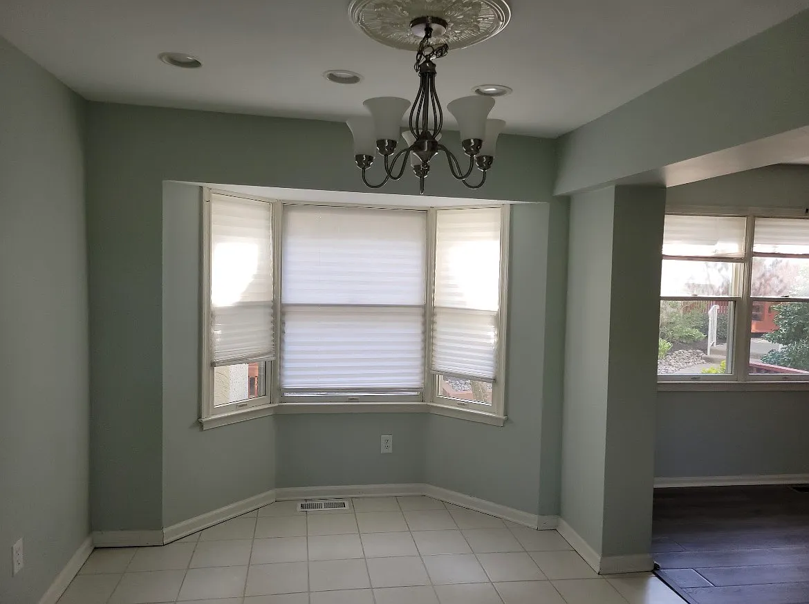 4 bed, 2784 sqft, $2,975 — Photo 4
