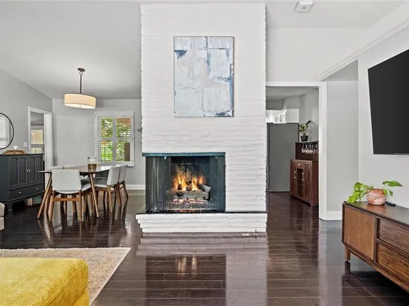 5018 W 65th Ter, Prairie Village, KS 66208