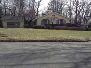 26 Kean Rd, Short Hills, NJ 07078