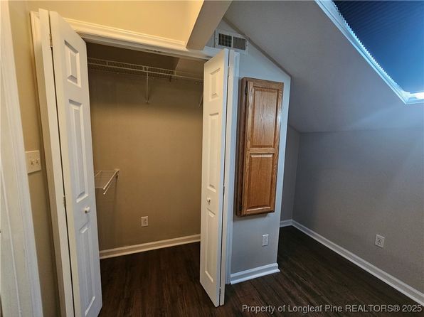 5472 Robmont Dr, Fayetteville, NC 28306