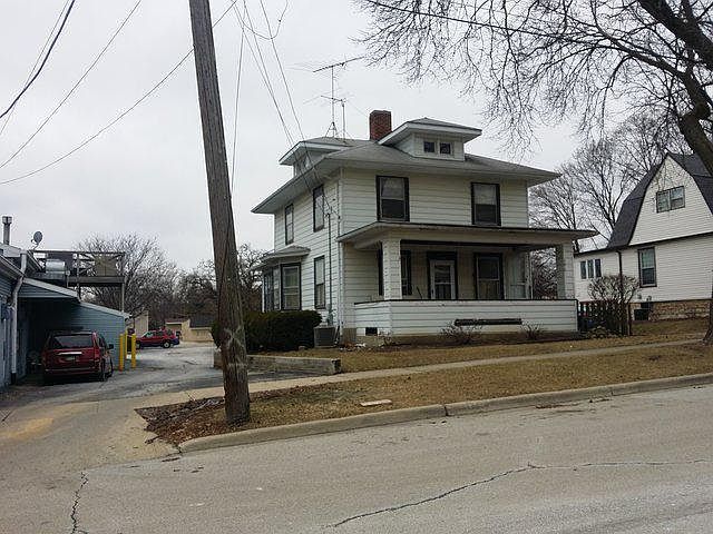 2nd image of 1020 Larkin Ave