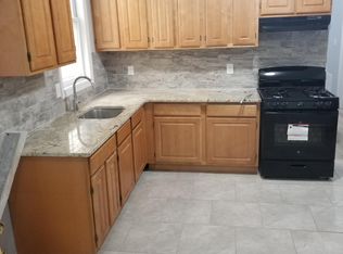 862 S 14th St #1, Newark, NJ 07108