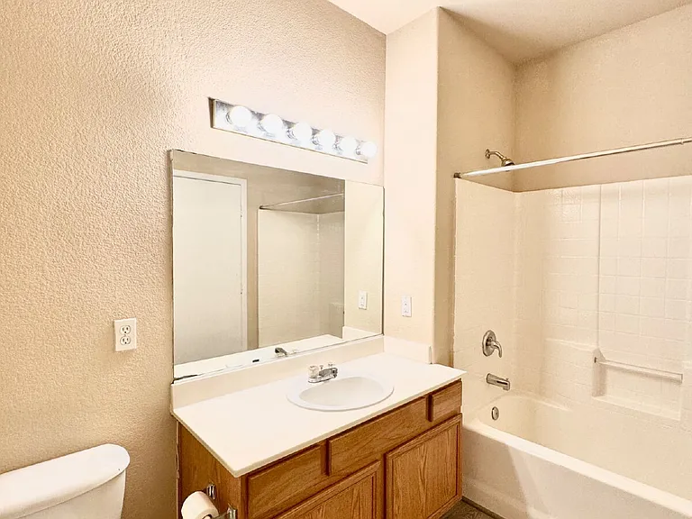 9303 Gilcrease Ave #1181 — Photo 33