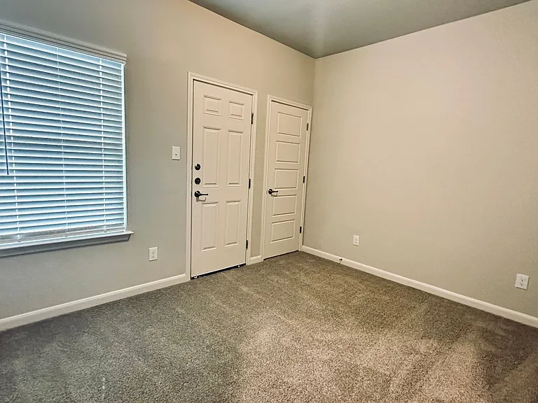 7157 Magnolia Vlg #201 — Photo 11
