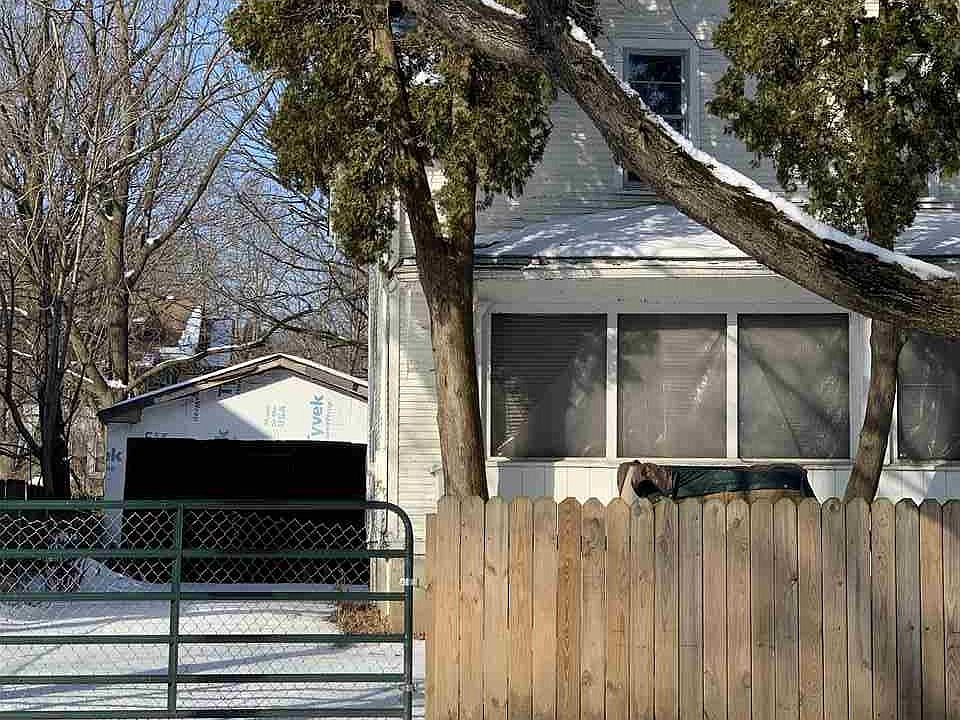 2nd image of 408 Albert Ave