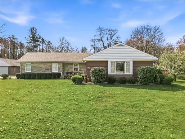 123 Hadley Rd, Greenville, PA 16125