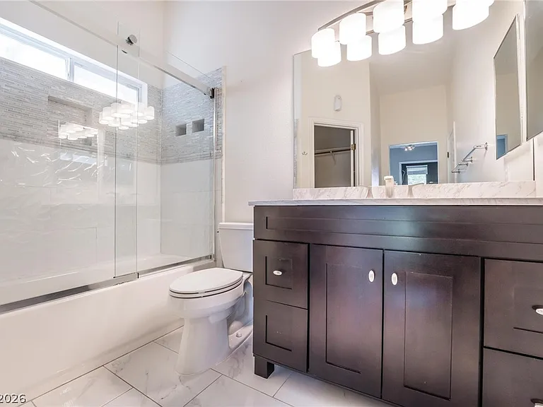 9675 Irvine Bay Ct — Photo 36