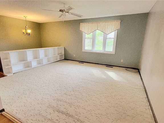 5th image of 185 Goose Run Rd