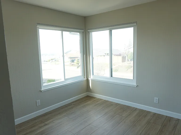 392 Duperu Dr — Photo 17