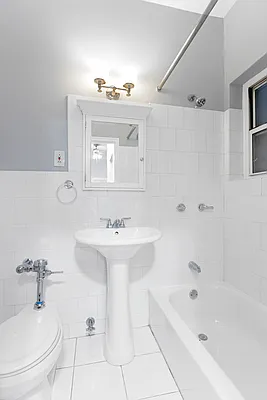 Rented by Compass | media 7