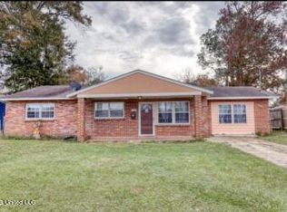 2434 Old Mobile Ave, Pascagoula, MS 39567