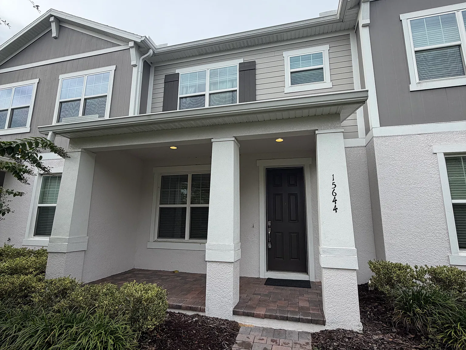 4 bed, 2.5 bath, 1868 sqft, $2,500 — Photo 1