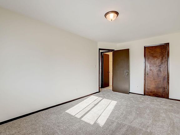 5th image of 10460 W Fond Du Lac Ave APT 4