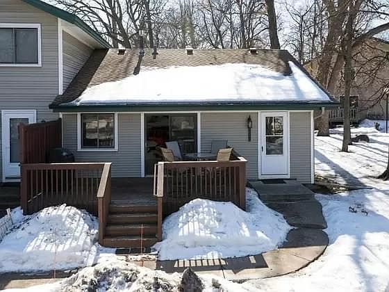 1st image of 2777 Upland Ln N