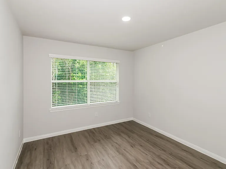 5802 Santa Bernadetta — Photo 15