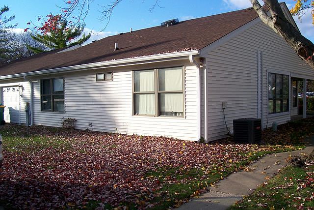 1st image of 7305 Oxford Cir