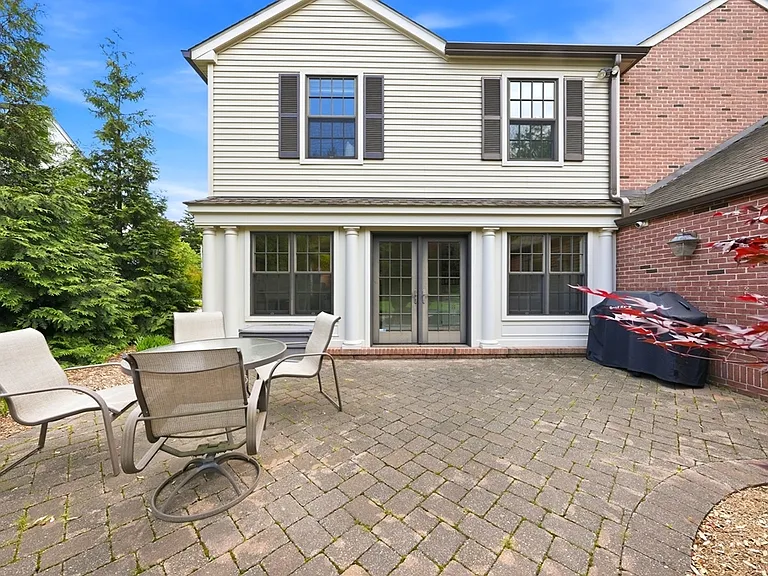 805 Princeton Rd — Photo 34