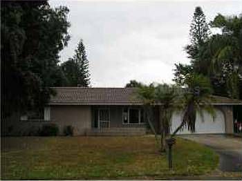 1st image of 4706 Brooksdale Dr