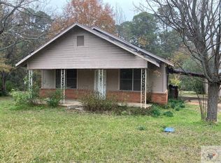 706 Hickory St, Queen City, TX 75572