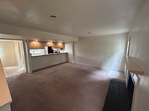 4th image of 2618 Belle Ave NE