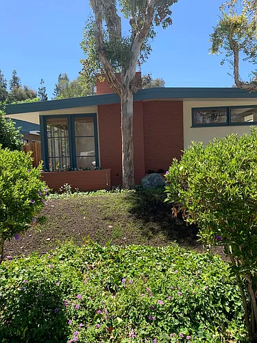22040 Del Valle St Photo 1