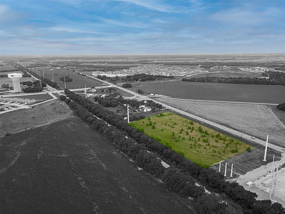 3rd image of 6407 State Highway 66