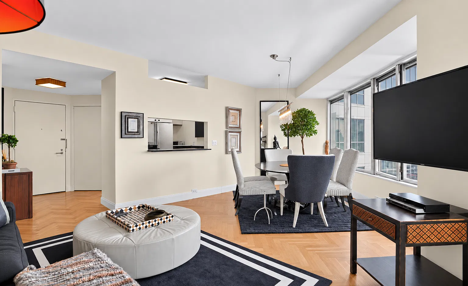 150 West 56th Street — Photo 2