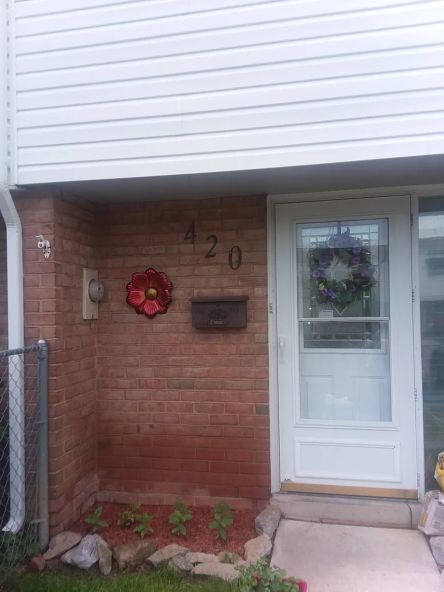 420 Bethlehem Ct photo 1