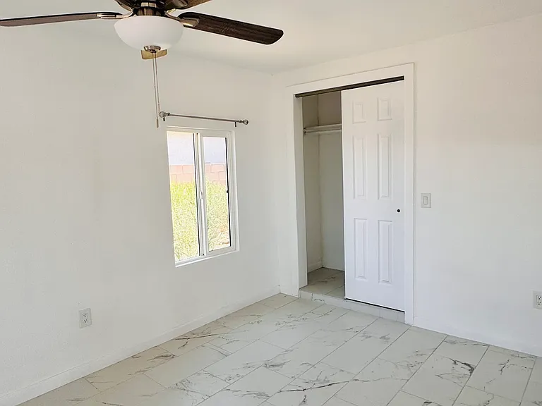 308 E Date Ave — Photo 2