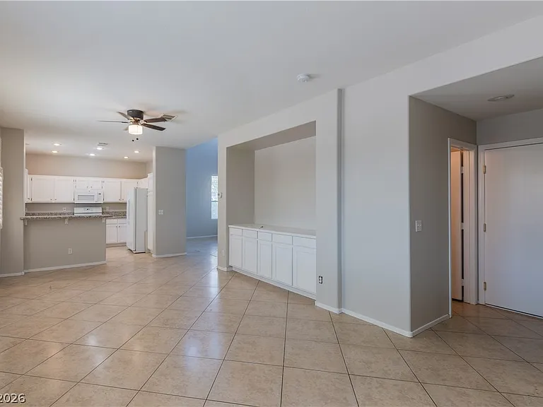 10517 Jeremy Ridge Ave — Photo 13