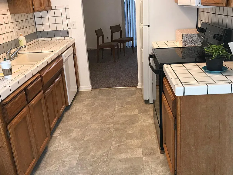 955 Cooper Ave #4 — Photo 8