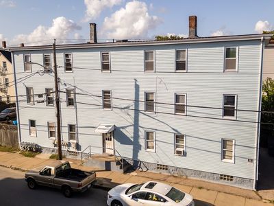 102 Healy St, Fall River, MA, 02723