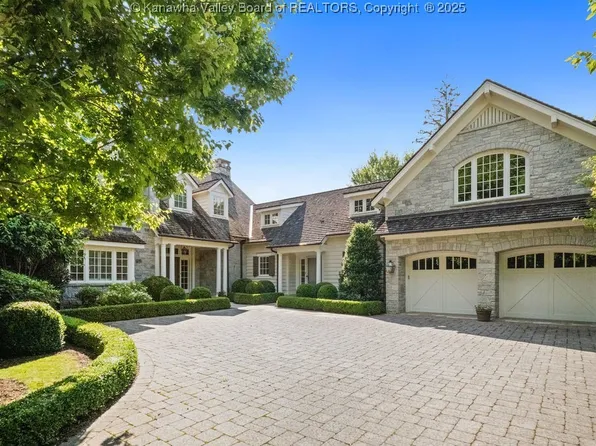 394 Cottage Ln, White Sulphur Springs, WV 24986