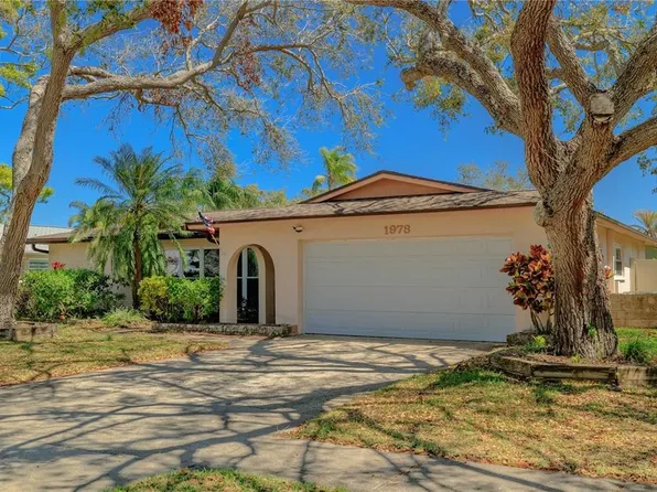 1978 Arvis Cir W, Clearwater, FL 33764