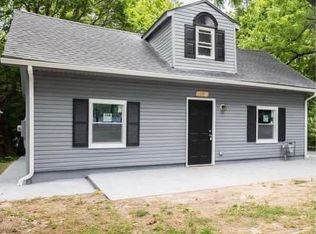 28 W Montrose St, Vineland, NJ 08360