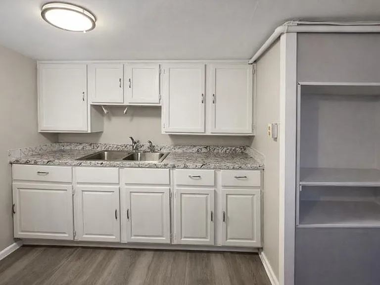823 Cumberland Dr — Photo 7